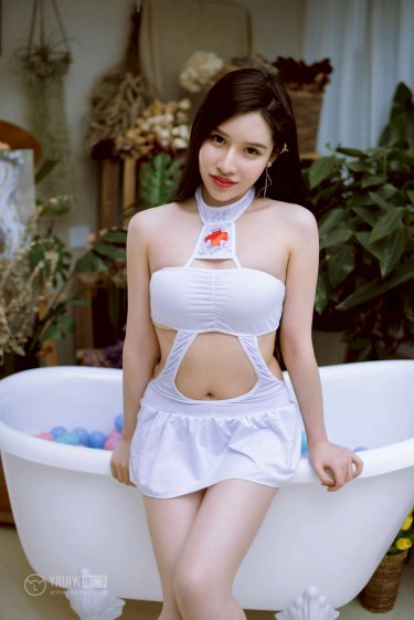 xnxnxn美女18老师电影